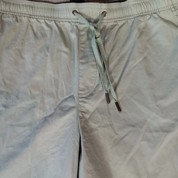 Gap Men's XXL Pull On Short 7" Inseam Elastic Waist Stretch Twill Granite Green - Picture 3 of 9